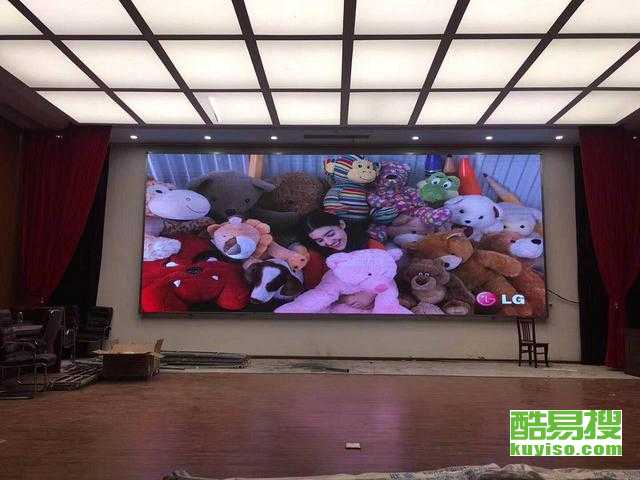 led顯示屏與牛角擠香器的區(qū)別