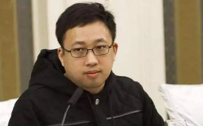 關于于正和趙露思聊了一小時的信息，目前沒有更多的詳細內(nèi)容或上下文提供。，于正是一位著名的制片人和編劇，在影視行業(yè)有著豐富的經(jīng)驗和深厚的背景。趙露思則是一位新晉演員，以其出色的演技和清新的形象贏得了觀眾的喜愛。他們之間的對話可能涉及工作、生活或者娛樂等多個方面的話題。，不過，由于公開信息有限，無法得知他們具體聊了哪些內(nèi)容。建議可以關注他們的社交媒體賬號或者相關新聞報道，以獲取更多動態(tài)信息。