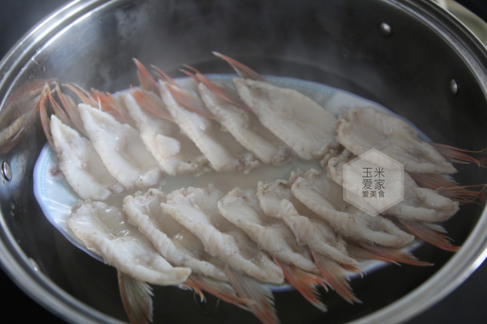 景區(qū)魚(yú)以貪睡出名導(dǎo)致真死沒(méi)發(fā)現(xiàn)